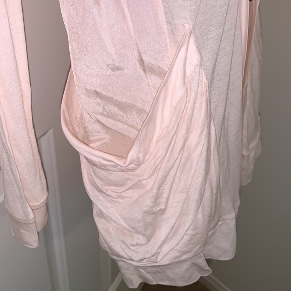 NWT light pink cardigan. Size small - Picture 3 of 9
